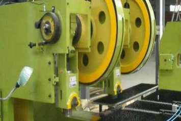 沈陽鋁板噴氟碳漆廠家：鋁板噴涂氟碳漆的優(yōu)勢(shì)解析